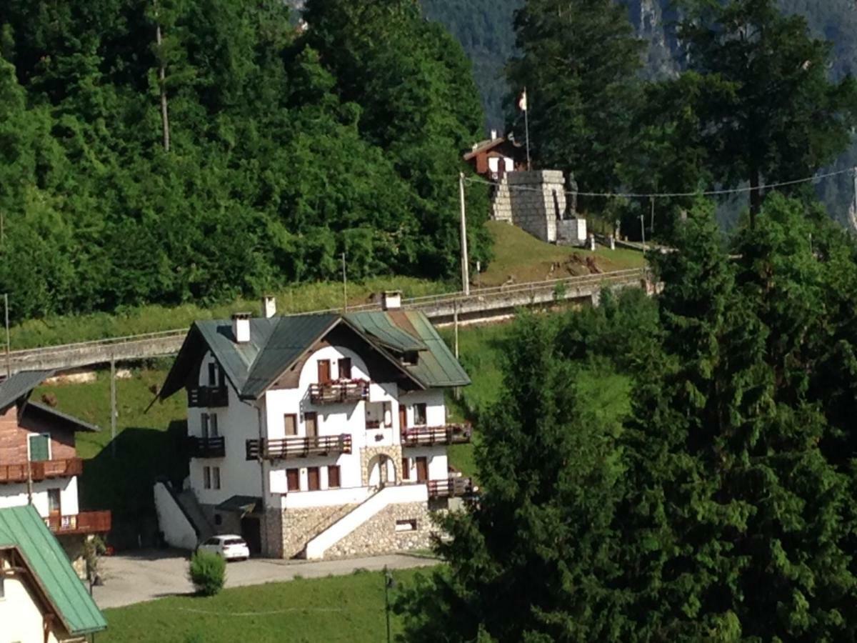 Apartamento La Casa Di Monte Ricco Pieve di Cadore Exterior foto